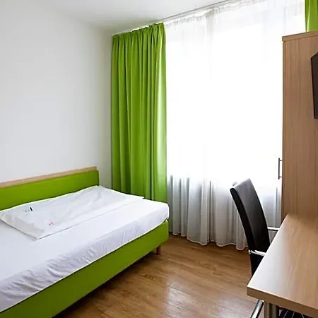 Astoria Hotel 2*