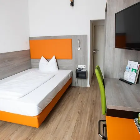 Astoria Hotel 2*